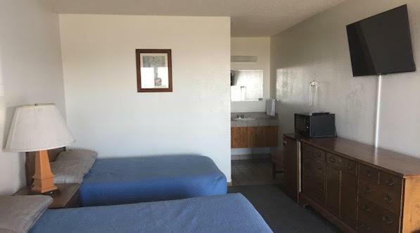 Canyons End Motel 메드빌 외부 사진